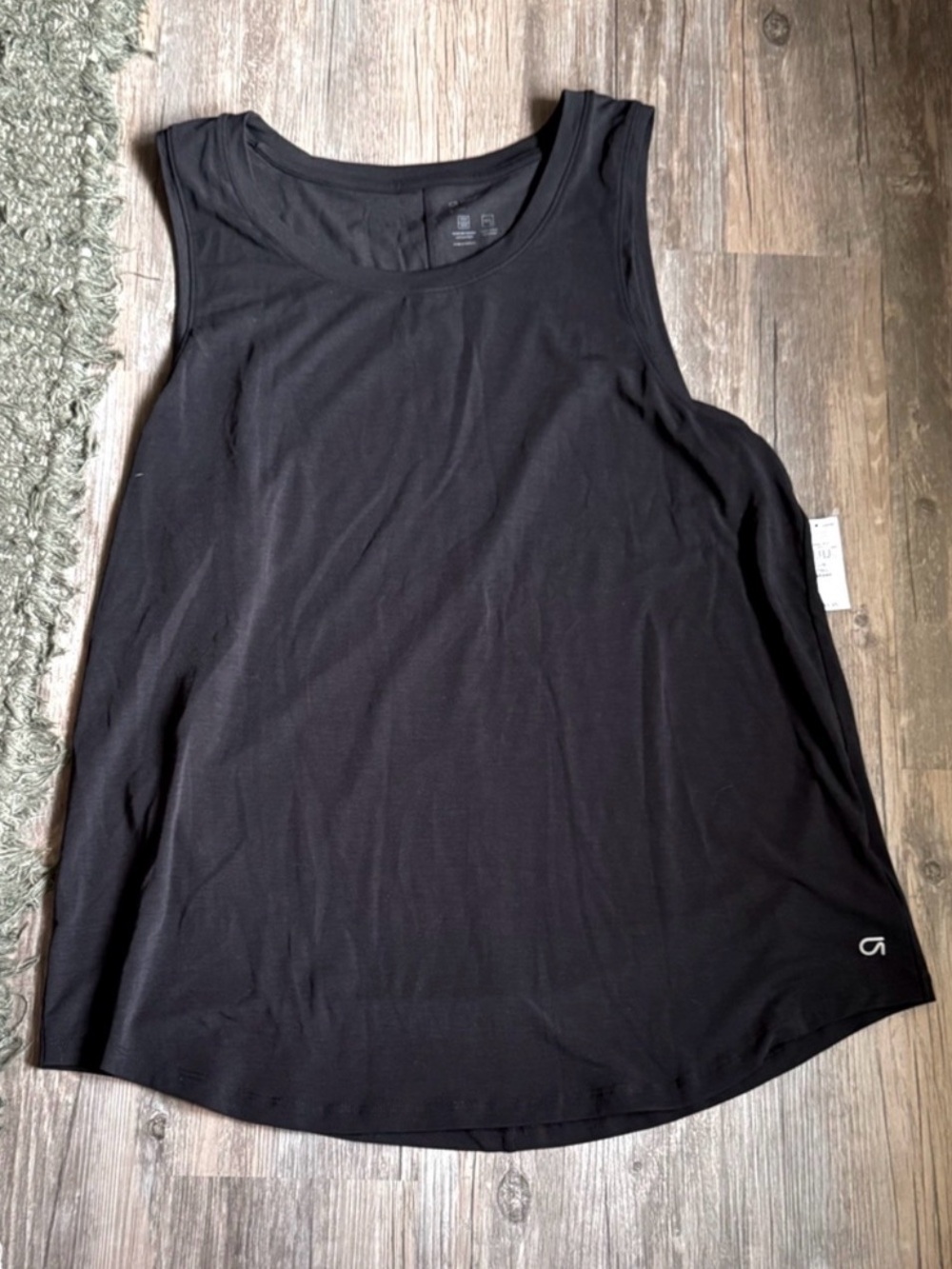 GAP GapFit Muscle Tank Top with a soft woven stretch design